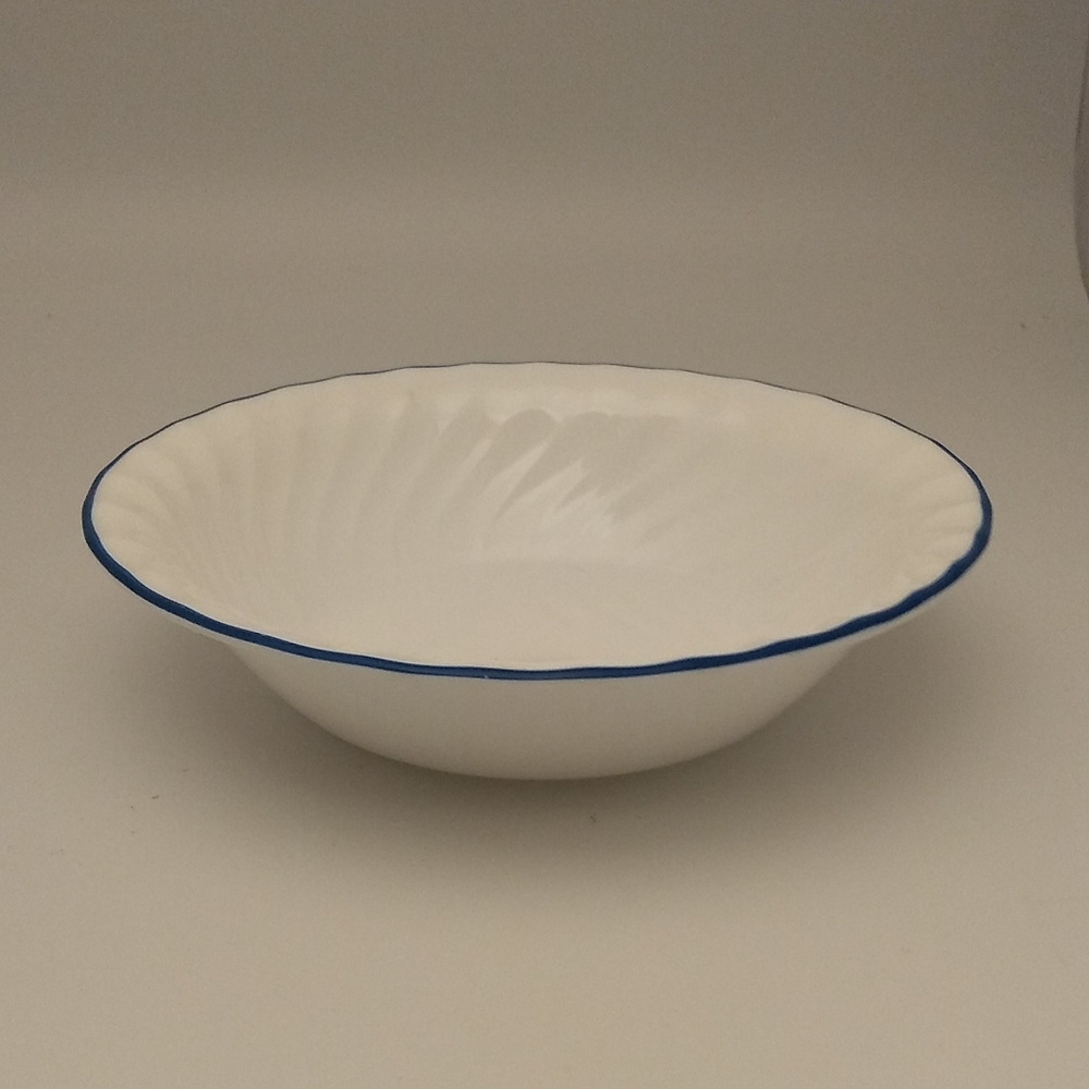 Corelle BLUE VELVET Swirl Flute Rim Soup Bowl 7.25